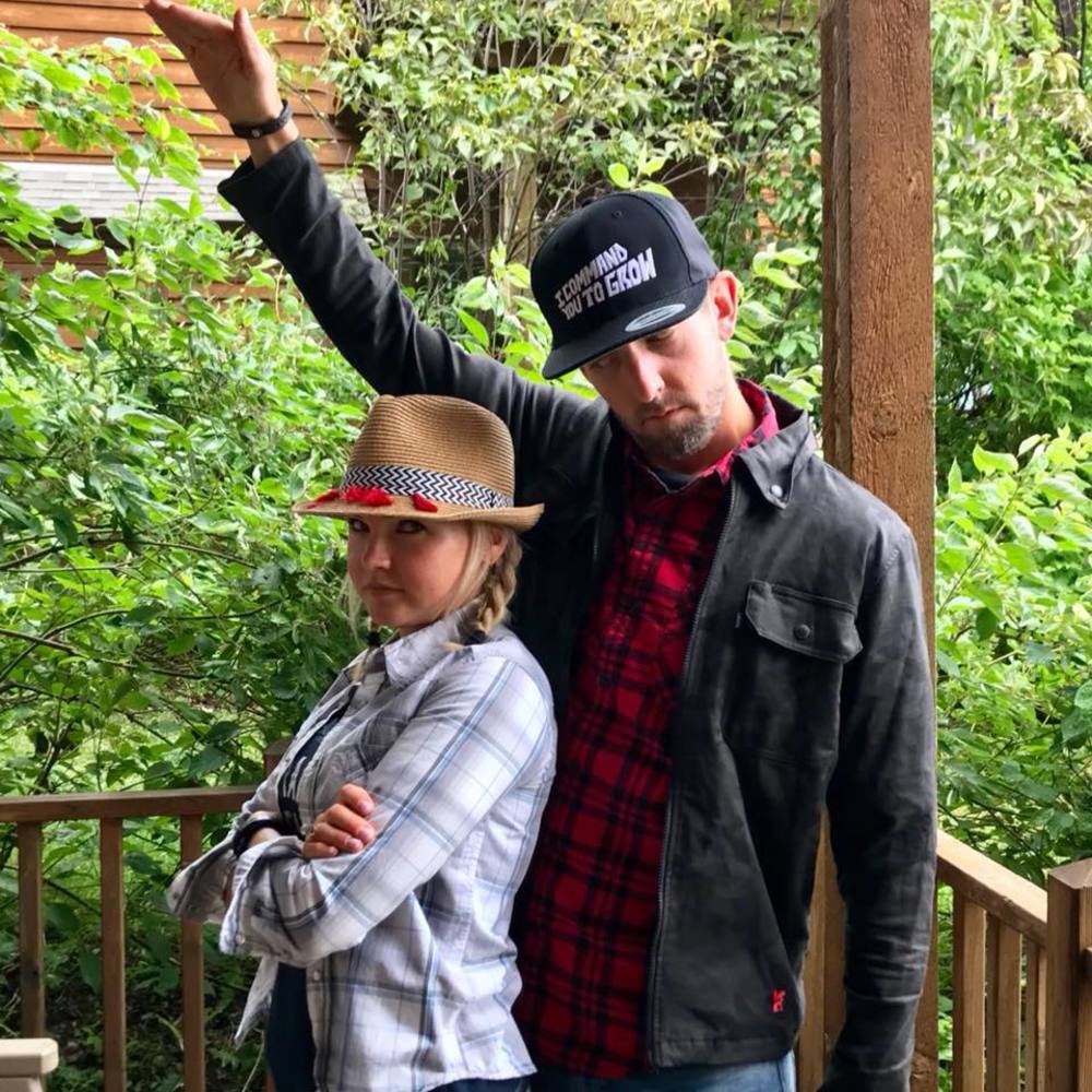 Meet your Posher, Courtney